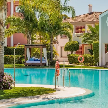 Stunning In With Kitchenette Estepona