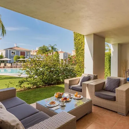 Stunning In With Kitchenette Estepona