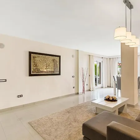 Stunning In With Kitchenette