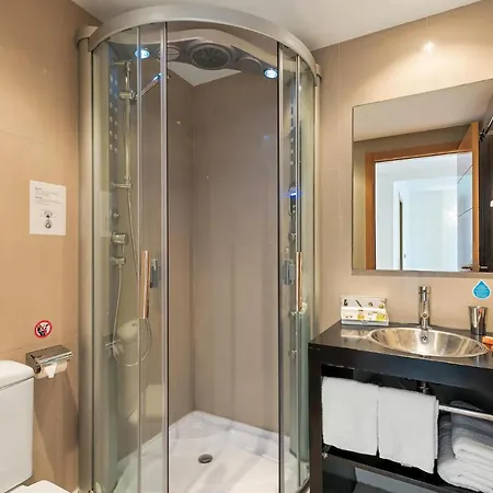 Apartment Stunning In With Kitchenette